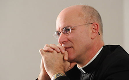 Bishop Praying – 300